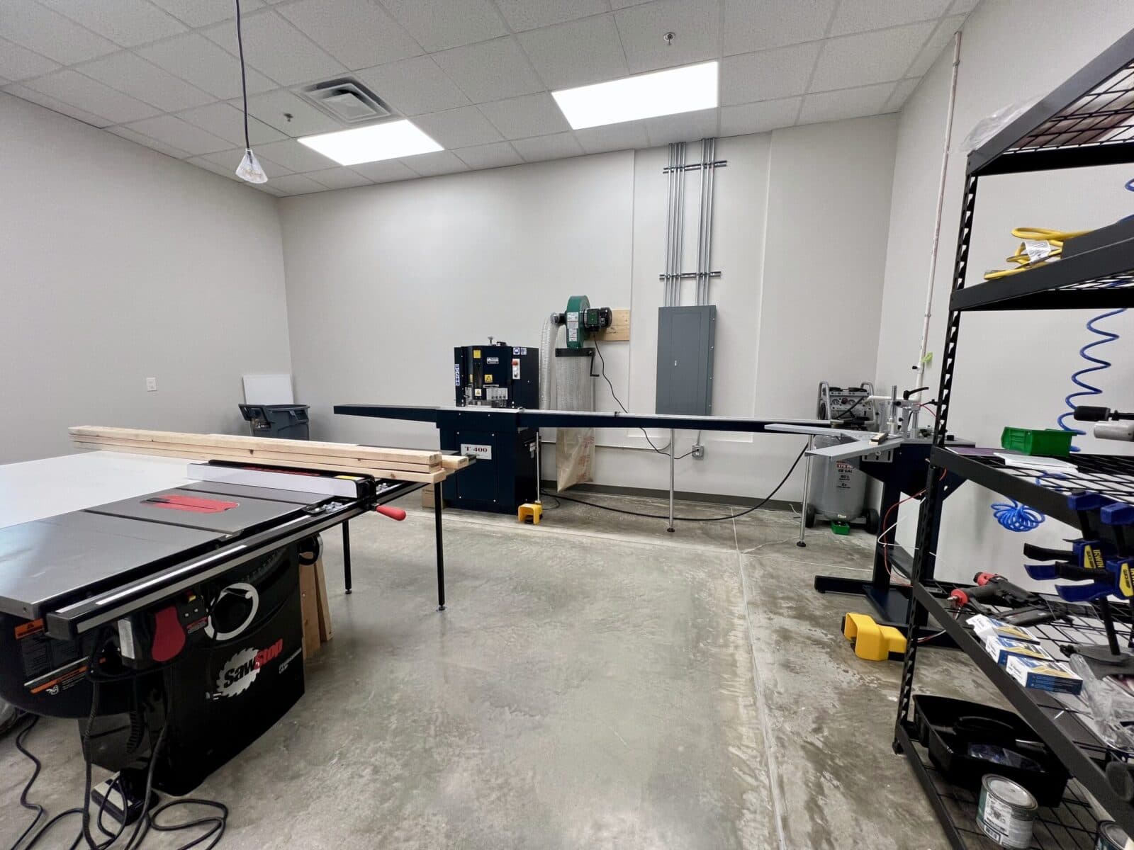 Workshop — Professional Equipment